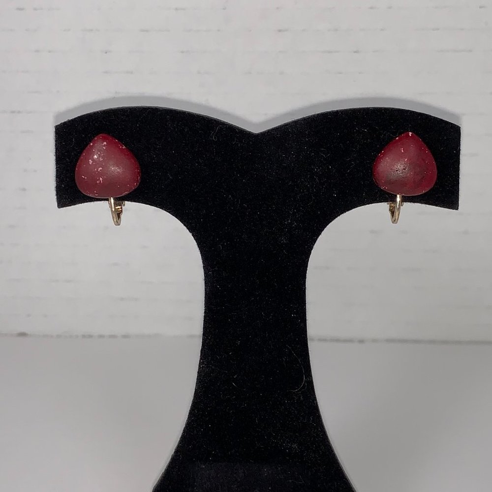 13 mm Red Howlite Clip Earrings